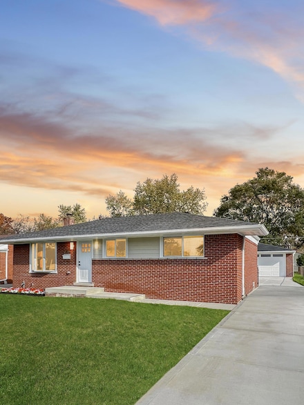 31546 Fairfield Dr, Warren, MI 48088