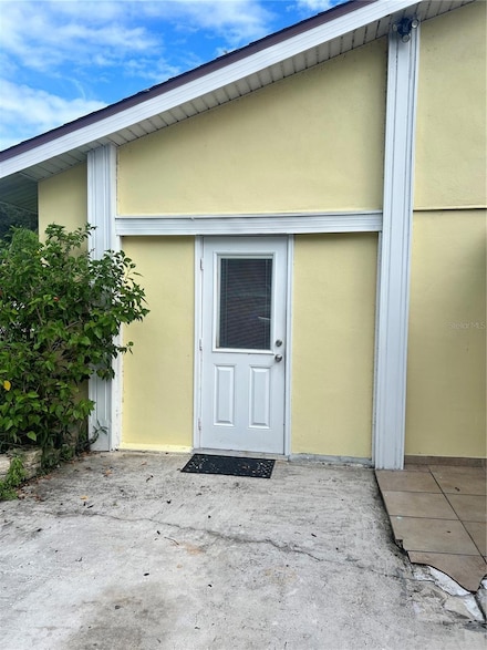 28 Chip Ct, Kissimmee, FL 34759