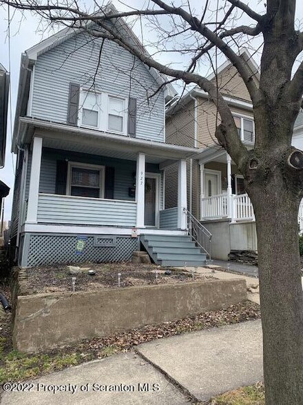 927 Hickory St, Scranton, PA 18505