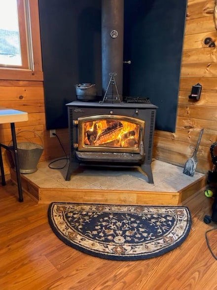 471 Seymour E, Morgan, VT 05853