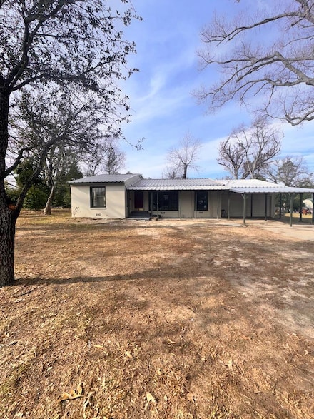 404 Lindsey Ln, Athens, TX 75751