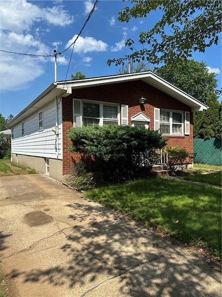 205 Penn Ave, Staten Island, NY 10306