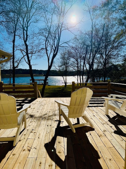 40 Buccaneer Dr, Hattiesburg, MS 39402