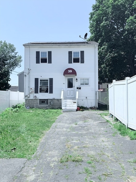 39 Glenwood St, Brockton, MA 02301