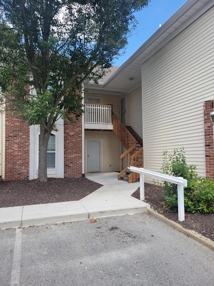 662 Forest Glen Dr, Valparaiso, IN 46385