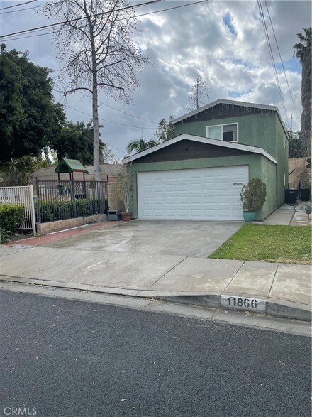 11866 169th St, Artesia, CA 90701