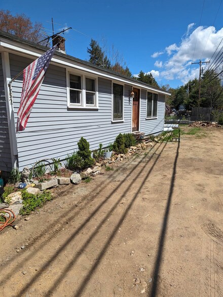 752 Laconia Rd, Belmont, NH 03220