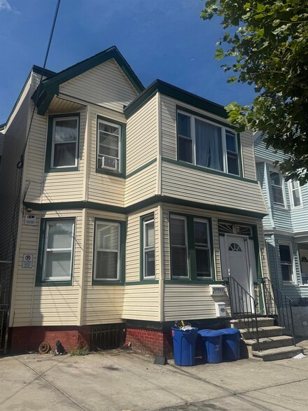 311 Ege Ave Unit 2, Jersey City, NJ 07304