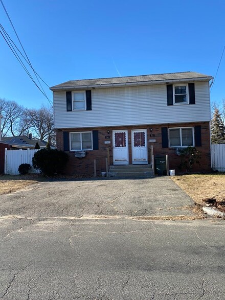 50 Savoy Ave Unit 52, Springfield, MA 01104