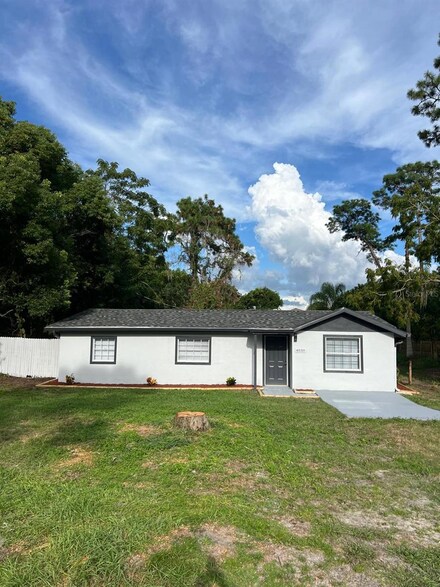 4830 Capron St, New Port Richey, FL 34653