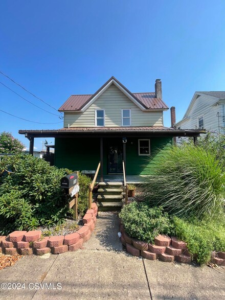 1116 5th Ave, Berwick, PA 18603