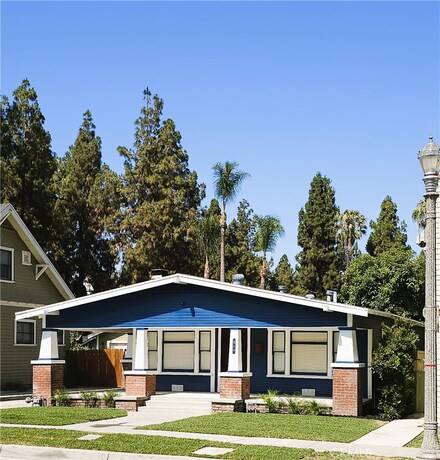 215 N Olive St, Anaheim, CA 92805