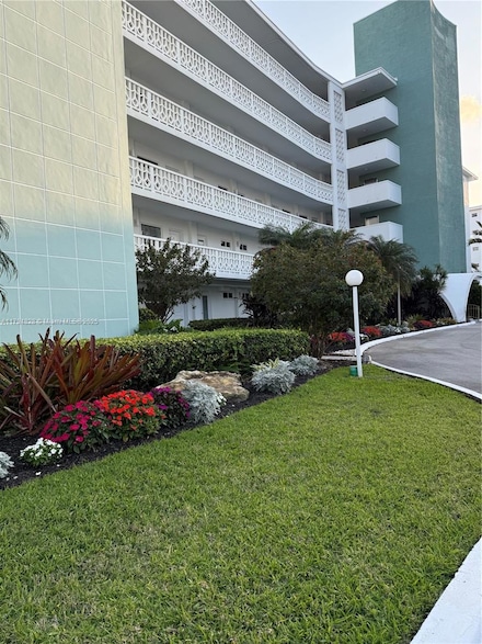 3209 S Ocean Dr Unit 2M, Hallandale Beach, FL 33009