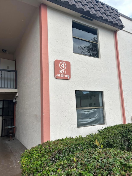 871 NE 207th Terrace Unit 102, Miami, FL 33179