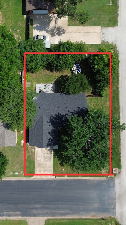 600 Meadowcrest Dr, Crowley, TX 76036