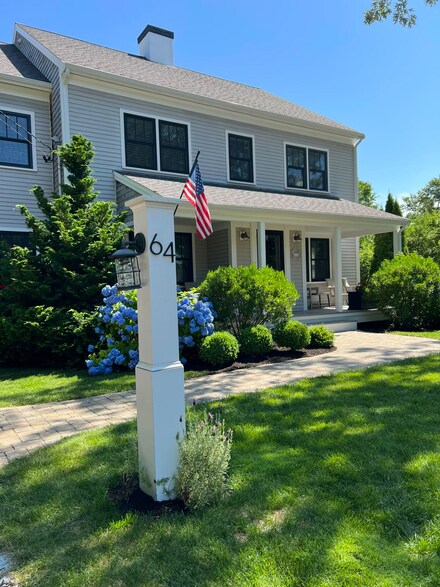 64 Pilgrim Rd, Dennis, MA 02638