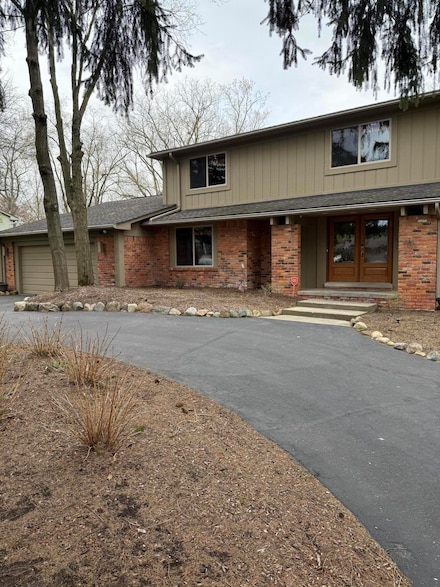 5653 Powder Horn Dr, West Bloomfield, MI 48322