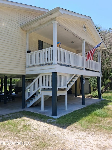 3065 Eighth St, Bay Saint Louis, MS 39520