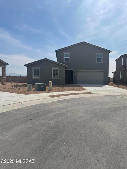 8405 S Charles Young Way, Vail, AZ 85641
