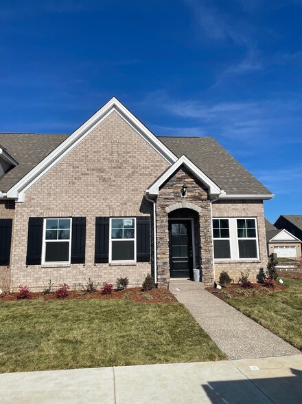 9036 Headwaters Dr, Franklin, TN 37064