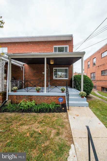 5114 12th St NE, Washington, DC 20011