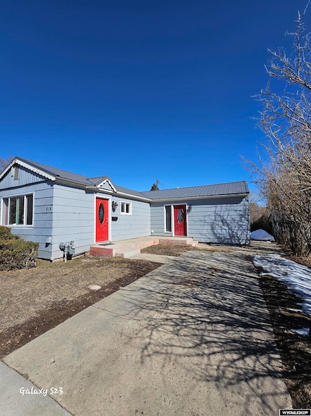 814 Lombard St, Evanston, WY 82930