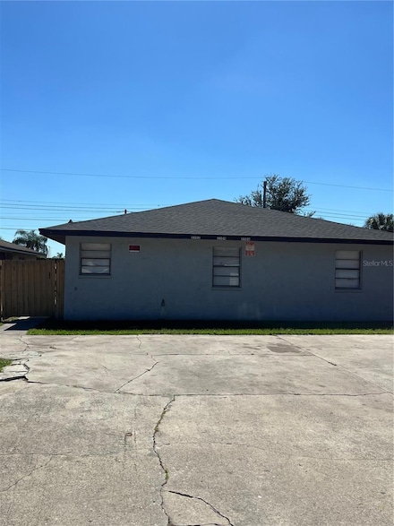 2502 Chestnut Woods Dr, Lakeland, FL 33815