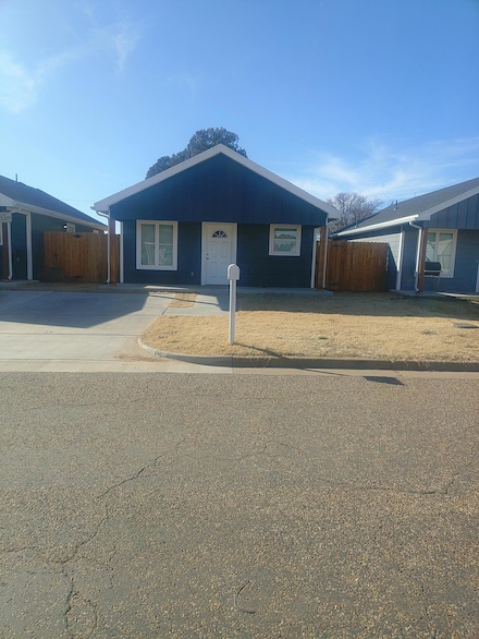 1101 14th St, Abernathy, TX 79311