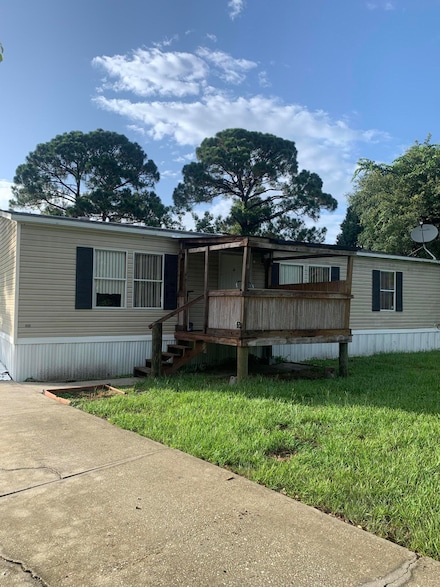 4775 Estrada Ln, Mims, FL 32754