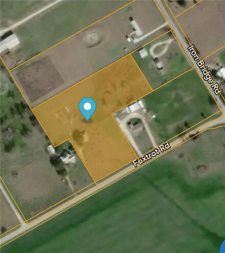 258 Foxtrot Rd, Lorena, TX 76655