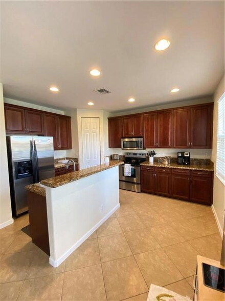 7356 Briella Dr, Boynton Beach, FL 33437