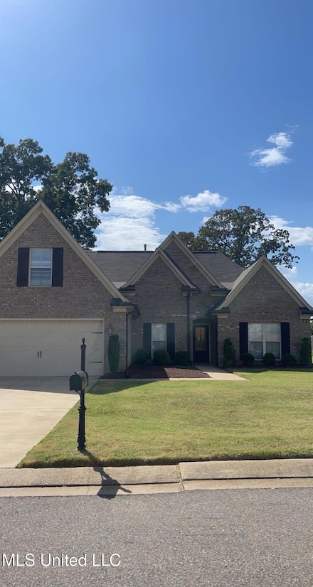 7497 Redberry Dr, Horn Lake, MS 38637