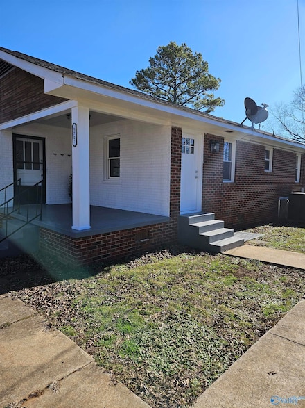 3707 8th Ave SW, Huntsville, AL 35805