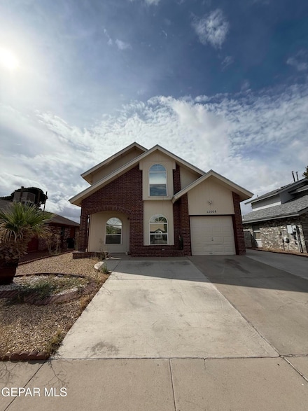 12008 Castle Woods Dr, El Paso, TX 79936