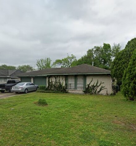4207 Hollybrook Ln, Houston, TX 77039