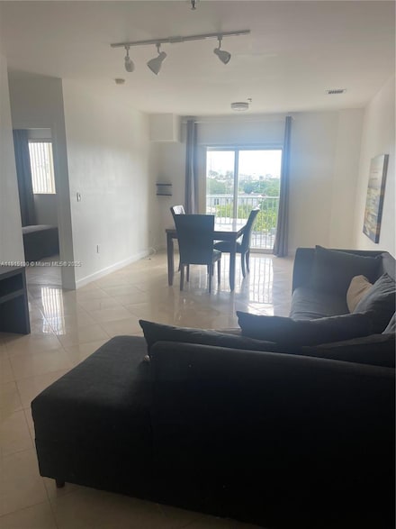 2280 SW 32nd Ave Unit 410, Miami, FL 33145