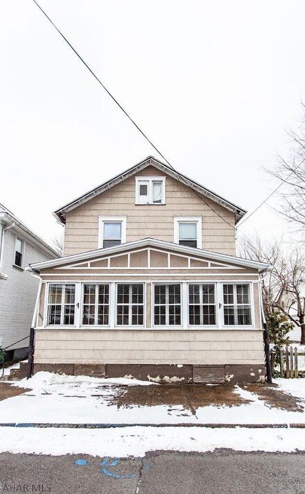 1311 Bald Eagle Ave, Tyrone, PA 16686