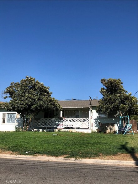3924 Kenneth St, Riverside, CA 92509