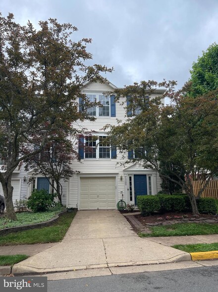 14405 Hulfish Way, Gainesville, VA 20155