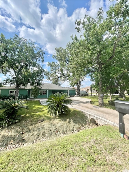 6423 Trebor St, Pasadena, TX 77505
