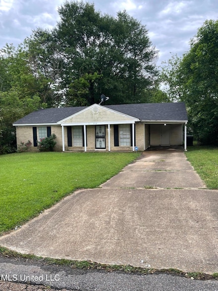 213 Hillbrook Dr, Southaven, MS 38671