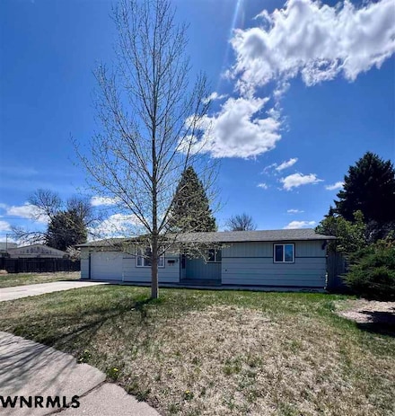 3 Maple Cir, Kimball, NE 69145