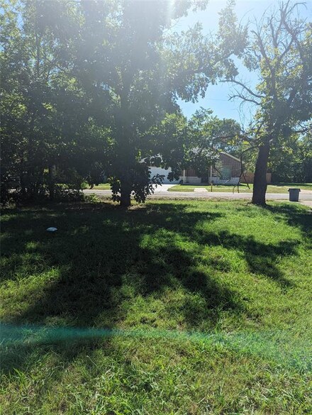 415 Thomas St, Terrell, TX 75160