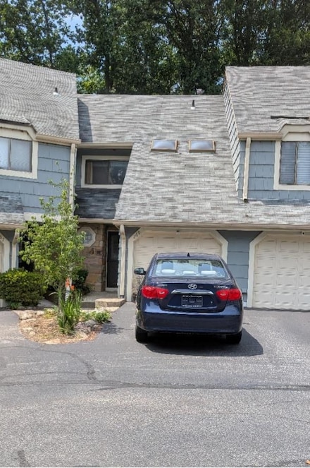 269 Treetop Cir, Nanuet, NY 10954