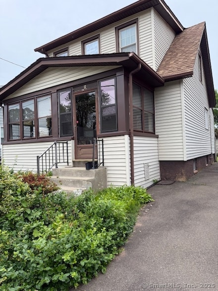11 Deerfield St, East Haven, CT 06512