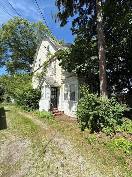 154-21 Ash Ave, Flushing, NY 11355