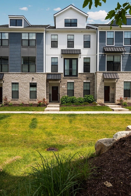2949 Aughton Rd, Ann Arbor, MI 48105