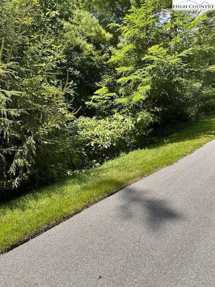 lot 17 Farm Loop Rd, Banner Elk, NC 28604