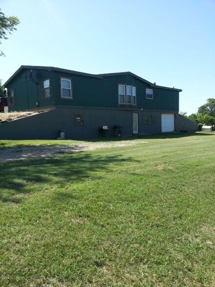 1350 Settler, Howard, KS 67349