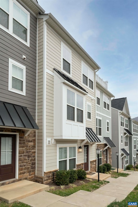 4174 Dauphin Dr, Charlottesville, VA 22902